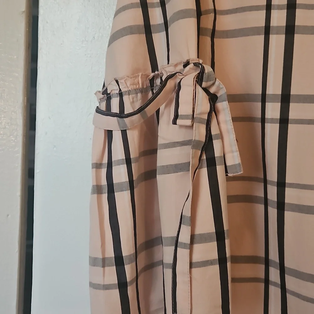 Crown & Ivy Pink Plaid Dress - Picture 2 of 4